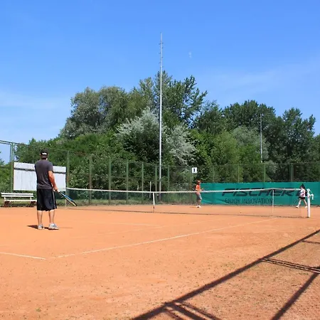 Отель Korekt Пьештяни