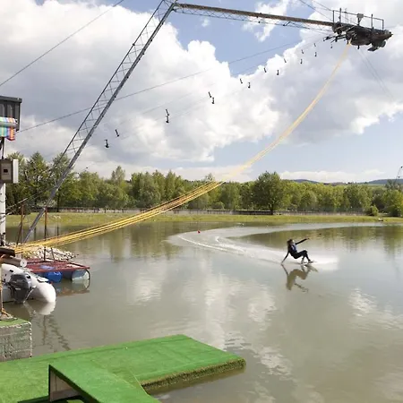 Korekt Hotel Piest'any